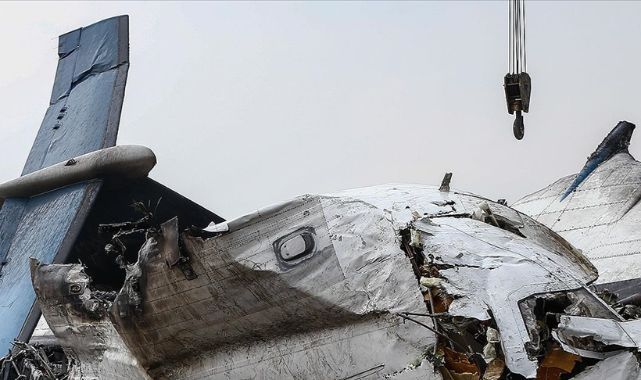 Nepal'de Uçak Düştü
