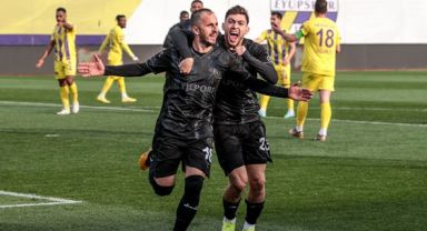 Samsunspor, Lider Eyüpspor'u Deplasmanda Yıktı