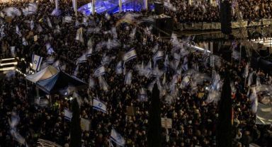 Tel Aviv'de Netanyahu Hükümetini Protesto