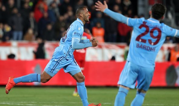 Trabzonspor İstanbul'dan Turla Döndü