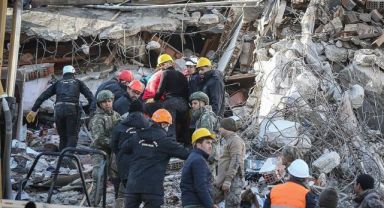 AFAD Açıkladı Depremlerde Can Kaybı 12 Bin 873'e Yükseldi