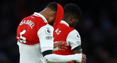 Arsenal Sahasında Yara Aldı