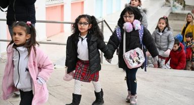 Depremin Ardından 71 İlde İkinci Dönemin İlk Zili Yarın Çalacak