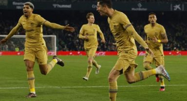 Lider Barcelona Betis Engelini Aştı