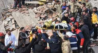 Malatya'da 5,6 Büyüklüğünde Deprem 1 Kişi Hayatını Kaybetti