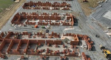 Nurdağı ve İslahiye'de Kurulacak Geçici Barınma Alanlarında Çalışmalar Sürüyor