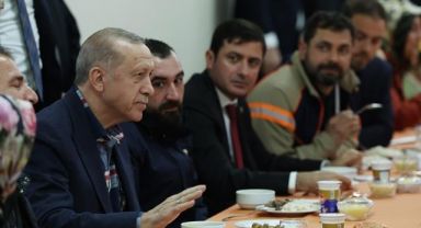 Cumhurbaşkanı Erdoğan, Balıkesir'de Depremzedelerle Bir Araya Geldi