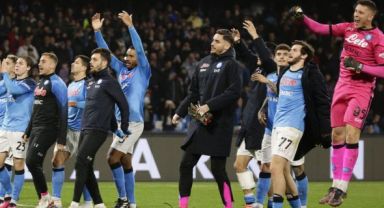 Napoli Adım Adım Şampiyonluğa