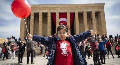 23 Nisan Coşkuyla Kutlanıyor
