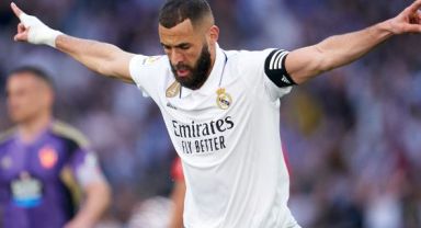 Benzema'dan 7 Dakikada Üç Gol