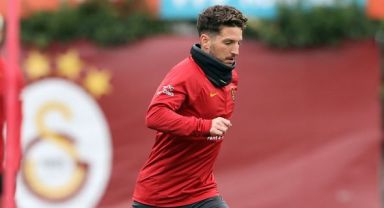Mertens Bir Yıl Daha Galatasaray'da