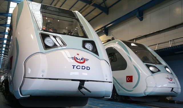 İlk Milli Elektrikli Tren Seti Halkla Buluşuyor
