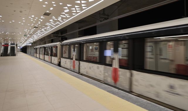 İstanbul'da Metro Seferleri Uzatıldı