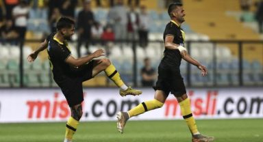 İstanbulspor Ligde Kaldı