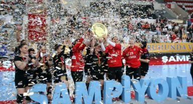 Kastamonu Belediyespor Kupasına Kavuştu