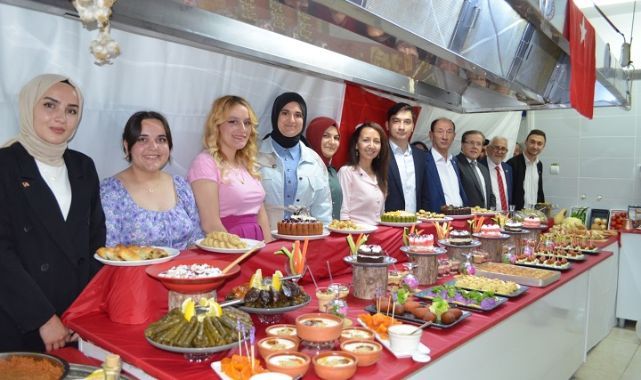 Şaphane'de Açılan Türk Mutfağı Kursu Yoğun İlgi Gördü