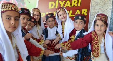Selendi Pınarlar'da Kiraz Üreticileri Yarıştı
