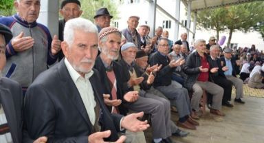 Söğütcük’de Yeni Yapılan Camii Dualarla İbadete Açıldı