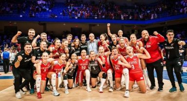 FIVB Milletler Ligi'nde Finaldeyiz