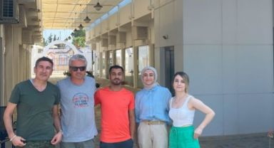 Deprem bölgesinden sanatçılar, sanatla moral buluyor.