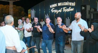 Kınık Belediyesi Sıra Gecesi Düzenledi
