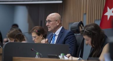 Soyer: “Büyükşehir kale gibi ayakta”