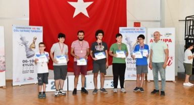 Çiğli Satranç Şampiyonlarının Geçidine Ev Sahipliği Yaptı