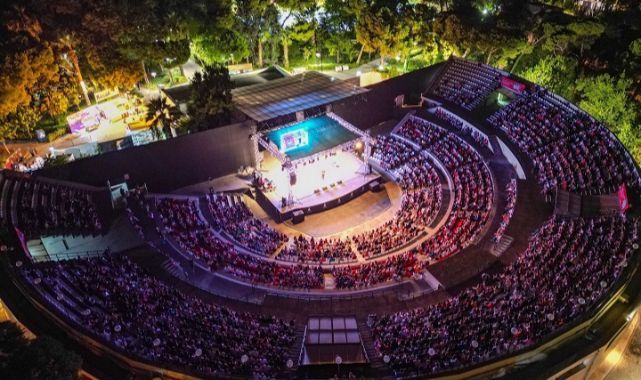 İzmir Fuarı’nda unutulmaz gece