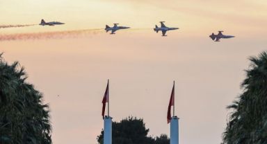 İzmirliler Kurtuluş Günü’nde İzmir Fuarı’na akın etti