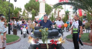 Kınıklılar Hasat Festivali’nde Havalı Teker Bisiklet Turu ile renkli anlara şahit oldu