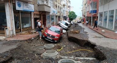 Samsun sağanak yağmura teslim