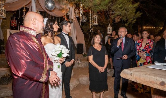 Soyer çiftinin mutlu günü