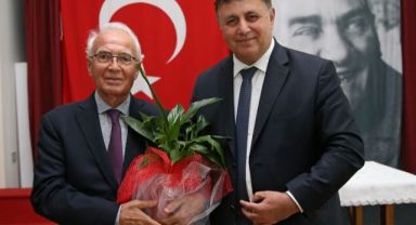 100. yıl coşkusu bir kez de Bilge Çınarlar’dan yükseldi