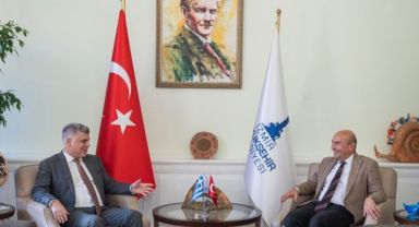 Alexandros Kostas, Başkan Soyer’i ziyaret etti