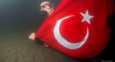 Başkan Soyer İzmir Körfezi'nde tüple dalış yaptı