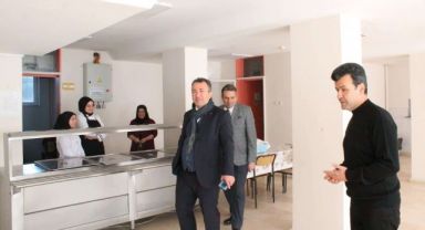 İzmir’de imam hatip liseleri YSK’de çok önemli başarılara imza attı.