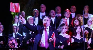 Konak’ta 100. yıl coşkusu sürüyor