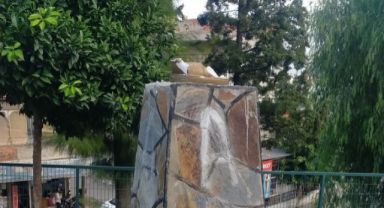 Konak’ta Atatürk Büstüne Çirkin Saldırı