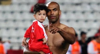 Naldo'nun oğlu trafik kazasında hayatını kaybetti