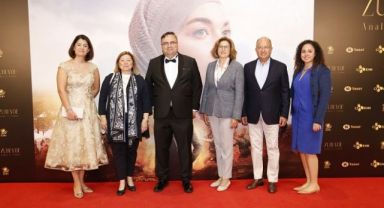 ‘Zübeyde, Analar Ve Oğullar’ Filminin İzmir Galası Yapıldı