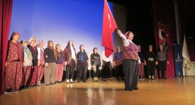 ‘‘Anadolu Kadınları’’ Foça Tiyatro Sahnesinde