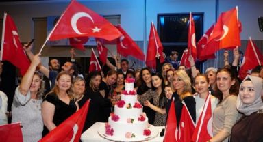 Çeşme Belediyesi'nden öğretmenlere geleneksel yemek