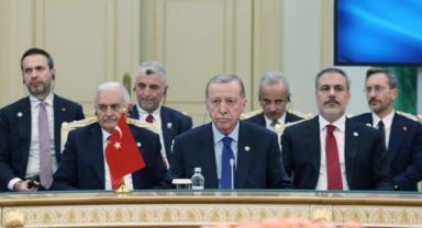 Gazze'de insanlığa karşı suç işlenmektedir