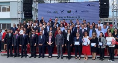 Geleceğe, Yarınlara İyi Bakıyorsak Eğer, Cumhuriyet Özümüzdeki Değer…