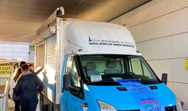 İzmir’de üniversite öğrencilerine “Günaydın Çorbası”