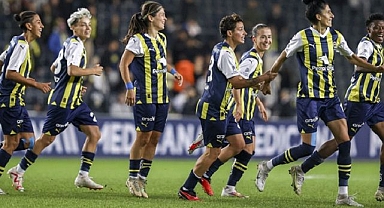 Kadınların derbisinde gülen Fenerbahçe oldu