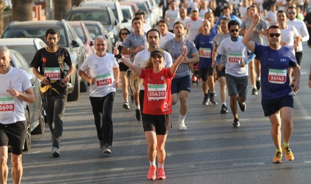 Karşıyaka 29. kez Ata’dan Ana’ya koşuyor