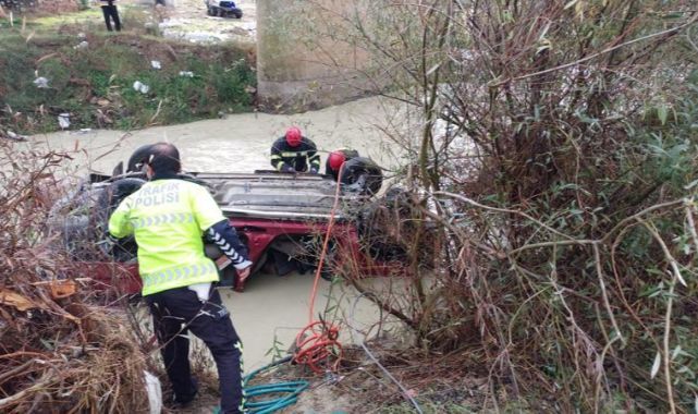 Kula'da kaza 3 ölü