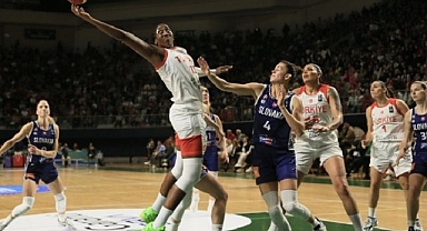 Potanın Perileri galibiyetle başladı