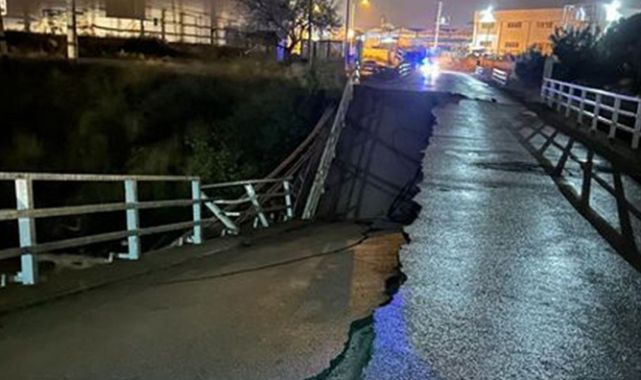 Şiddetli Yağış Kuruçay Köprüsünü Çökertti